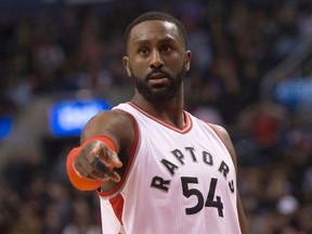 Raptors’ Patrick Patterson felt a sharp pain in his knee during Thursday’s game and is day to day. (THE CANADIAN PRESS)