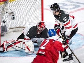 Czech Republic forward David Kase scores on Team Canada goaltender Connor Ingram during quarterfinal IIHF World Junior Championship action on Jan. 2, 2017. (THE CANADIAN PRESS/Paul Chiasson)