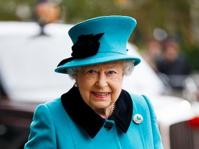 Queen Elizabeth II opens the Francis Crick Institute on November 9, 2016 in London, England. The Francis Crick Institute will be a world leading centre of biomedical research. (Photo by Tristan Fewings/Getty Images)