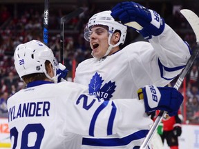 Maple Leafs rookie Auston Matthews scored himself a bottle of wine from head coach Mike Babcock after coming out on the winning end of a friendly wager between the two ahead of the Canada-U.S. gold-medal game at the world junior championship. (THE CANADIAN PRESS/PHOTO)