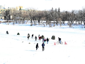The Red River Mutual Trail will connect The Forks to Osborne Village along the Assiniboine River. There will also be a seven-kilometre stretch to the Norwood Bridge. (Kevin King/Winnipeg Sun file photo)