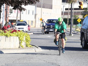 Cyclists make their way down Elgin Street on Sept. 22, 2015. (Gino Donato/Sudbury Star file photo)