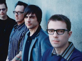 Weezer, Concert, MTS Centre