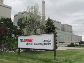 The Lambton Generating Station near Courtright, shown in this file photo, closed in 2013 as part of the Ontario government's move to end coal-fired electricity generation in the province. A study by the Fraser Institute claims phasing out coal didn't significantly reduce air pollution in Ontario.
(File photo)