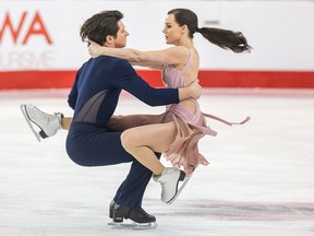 Scott Moir and Tessa Virtue win the Senior Dance competition as the National Skating Championships continue at the TD Place Place Arena in Ottawa. (Wayne Cuddington/Postmedia)