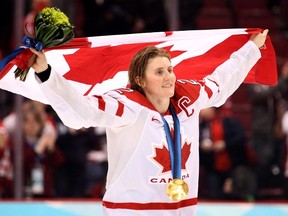 Haley Wickenheiser, retires, women's hockey
