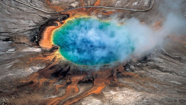 Man dissolved after fall into Yellowstone hot spring | Toronto Sun