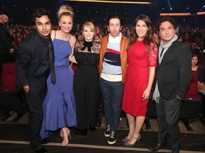 (L-R) Actor Kunal Nayyar, actress Kaley Cuoco, actress Melissa Rauch, actress Simon Helberg, actress Mayim Bialik, and actor Johnny Galecki attend the People's Choice Awards 2017 at Microsoft Theater on January 18, 2017 in Los Angeles, California. (Photo by Christopher Polk/Getty Images for People's Choice Awards)