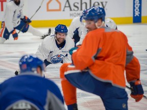 David Desharnais leads the warm-up during his first Edmonton Oilers practice at Rogers Place following Wednesday's NHL trade deadline. (Shaughn Butts)