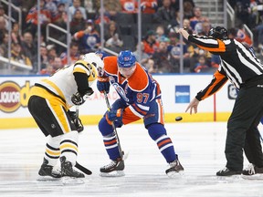 Connor McDavid of the Edmonton Oilers faces off against Sidney Crosby of the Pittsburgh Penguins at Rogers Place in Edmonton on March 10, 2017. (Codie McLachlan/Getty Images)