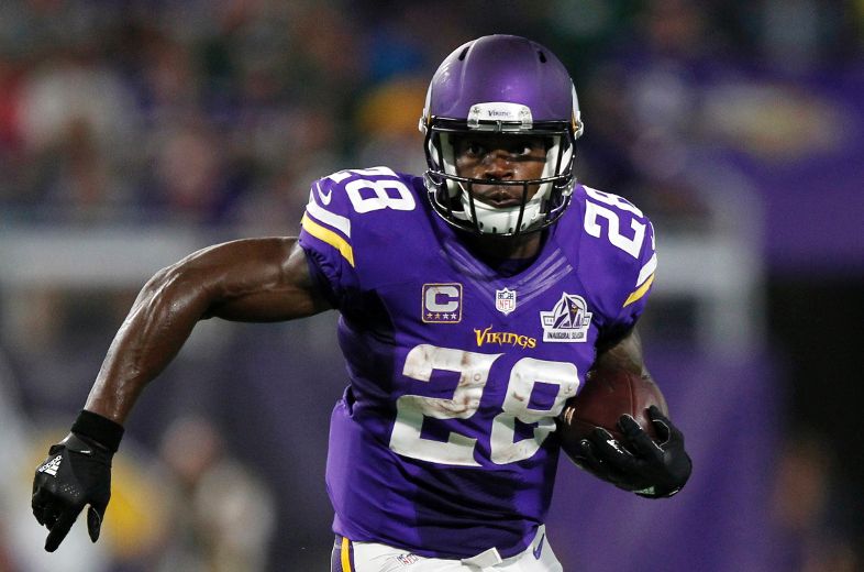 New Vikings RB Latavius Murray will no longer wear No. 28 out of respect  for Adrian Peterson - Los Angeles Times