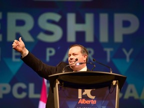 Kenney at convention 2017