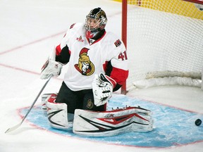 Senators goalie Craig Anderson reacts after giving up a goal to the Canadiens in Montreal, Saturday, March 25, 2017. (THE CANADIAN PRESS/Graham Hughes)