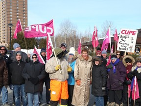 Nickel Belt MPP France Gelinas visited CUPE Local 2073 on the picket line on Paris Street to show her support for the striking workers on March 15. A total of 16 members have been on strike since March 6 after talks broke off with the Canadian Hearing Society. (John Lappa/Sudbury Star file photo)