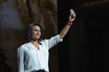 Samsung director of product marketing Suzanne De Silva unveils the Samsung 360 Camera during Samsung Unpacked at David Geffen Hall on March 29, 2017 in New York City.  (Jason Kempin/Getty Images for Samsung)