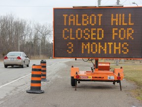 A road sign on Sunset Drive announces that Talbot Hill will be closed starting Monday, April 3, for the construction of the Gateway Project. (JONATHAN JUHA/TIMES-JOURNAL/POSTMEDIA NETWORK)