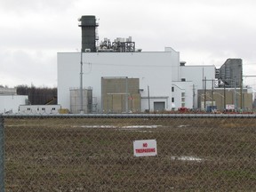 A new natural gas-fired electricity generating facility shown here Tuesday on Oil Springs Line in St. Clair Township is now able to provide power to the provincial grid. (Paul Morden/Sarnia Observer/Postmedia Network)