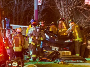 Toronto emergency crews at the scene of a fatal single-vehicle crash on Cummer Avenue at Snowcrest Avenue, between Bayview Avenue and Leslie Street, early Thursday, April 13, 2017. (Victor Biro photo)