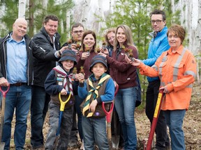 Kivi Park is inviting the community to take part in a monumental tree planting event on May 13 thanks to a donation of 10,000 seedlings from Vale’s Sudbury Operations and A & M Reforestation. Pictured are children (front left) Jamie Brouillette and Tanner Burke, along with (left to right) Stuart Harshaw, Vice President of Ontario Operations Vale; Bryan Dixon of Fisher Wavy; Thomas Mills of Pioneer Construction; Angie Robson, manager, Corporate & Aboriginal Affairs, Vale; Lisa Lanteigne, manager, Environment, Vale; Debbie Gilbert, CAA; Paul Thususka, A & M Reforestation; and Melissa Glover, Environment, Vale.