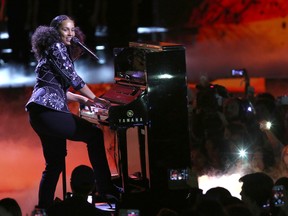Singer Alicia Keys performs onstage at WE Day California to celebrate young people changing the world at The Forum on April 27, 2017 in Inglewood, California. (Photo by Tommaso Boddi/Getty Images for WE)