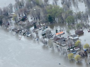 Gatineau homes totally surrounded by water.