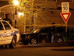 Peel Regional Police at the scene of a fatal shooting on Garden Gate Circle in Brampton on Thursday, May 11, 2017. (John Hanley/Toronto Sun)