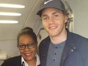 Chicago Blackhawks' winger Patrick Kane is a star in the eyes of American Airlines flight attendant Teri Truss after recently giving his first-class seat to a soldier. (Twitter)