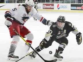 Trenton vs. Brooks on Tuesday at the 2017 RBC Cup in Cobourg. (Hockey Canada Images)