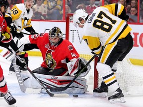 Senators goalie Craig Anderson can’t get over in time to stop Penguins’ Sidney Crosby from scoring last night. (WAYNE CUDDINGTON/Ottawa Sun)
