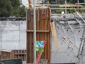 The scene of an accident at a construction site Friday, May 26, 2017, in Oakland, Calif. (AP Photo/Marcio Jose Sanchez)