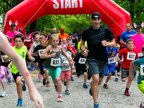 Warren, Michigan's Matt Fecht (in black) runs during the 1k Kids Fun Run during the 39th annual YMCA-CHOK International Bridge Race in 2016. Fecht, a four-time winner of the 10k race, will be competing once again at the race's 40th iteration on Sunday, June 4.
Handout/Sarnia This Week