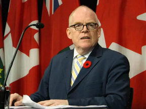Ontario financial accountability officer Stephen LeClair at a news conference in November 2015. (ANTONELLA ARTUSO / POSTMEDIA NETWORK)