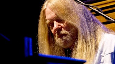 Gregg Allman, seen here performing at United Palace Theatre in New York City in 2010, was laid to rest in Macon, Ga., on Saturday, June 3, 2017. (WENN.com Photo)