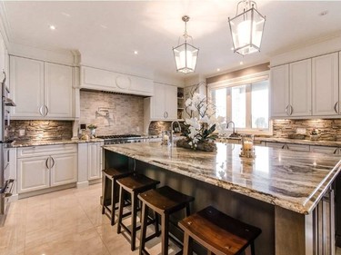 Viking appliances highlight the gourmet kitchen in the home of Canadiens star Max Pacioretty. (Alexandre Parent/Studio Point)