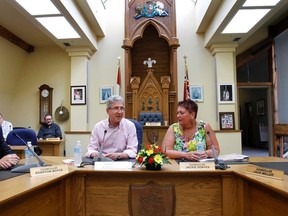 Intelligencer file photo by Jerome Lessard
Long-time Lahr’s lord mayorOberburgermeister, Dr. Wolfgan G. Mller was welcomed to Belleville, by city councillor and chair of the Sister Cities Committee Jackie Denyes during a welcome ceremony held in council chamber in 2013. The city will welcome the Lahr delegation’s return to Belleville later this month.