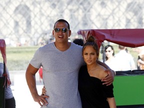 Jennifer Lopez and her boyfriend Alex Rodriguez seen enjoying a promenade through The Jardin des Tuileries in Paris, June 17, 2017. (MTG/ZDS/WENN.COM)