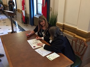 Bernadette Smith is officially sworn in as an MLA at the Legislature on Monday. (Jason Friesen/Winnipeg Sun)