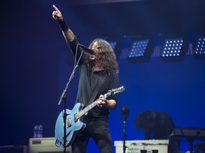 Dave Grohl as the Foo Fighters perform on the Pyramid Stage on day 3 of the Glastonbury Festival 2017 at Worthy Farm in Somerset. (WENN.com)