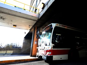 TTC bus (Dave Abel/Toronto Sun files)
