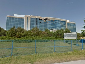 Google street view image shows damages to upper floors of the Louis Saint Laurent building at 555 Boul. de la Carrière in Gatineau.