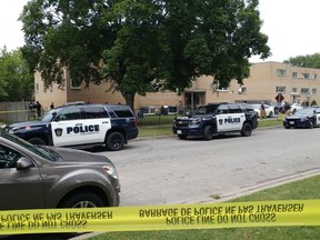 Police are asking people to avoid Kathleen Avenue at Walnut. An officer says they are dealing with a barricaded person. (Twitter.com/ObserverTyler)