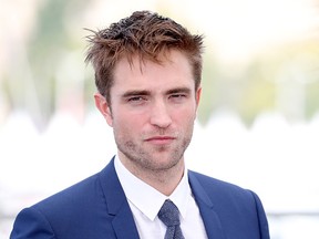Robert Pattinson attends the "Good Time" photocall during the 70th annual Cannes Film Festival at Palais des Festivals on May 25, 2017 in Cannes, France. (Photo by Chris Jackson/Getty Images)