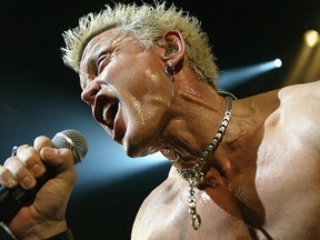 Billy Idol performs in this Feb. 13, 2005 file photo.  (Michael Buckner/Getty Images)