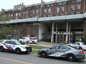 Toronto Police remain on scene after a 41-year-old man is in custody after a fatal stabbing in the Jane St. and Finch Ave. area at 10 Eddystone Ave. in Toronto on Tuesday August 22, 2017. (Dave Abel/Toronto Sun)