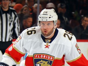 Thomas Vanek of the Florida Panthers skates against the Philadelphia Flyers at the Wells Fargo Center on March 2, 2017 in Philadelphia. (Bruce Bennett/Getty Images)