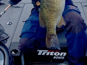 This chunky five-pound smallie took to a goby immitation drop shot presentation in 27 feet of water near an offshore hump in the waters of Georgian Bay just south of Point au Baril. Photo supplied