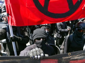 Antifa members and counter protesters gather in opposition to a right-wing  No-To-Marxism rally on Aug. 27, 2017 at Martin Luther King Jr. Park in Berkeley, Calif. (AFP PHOTO)