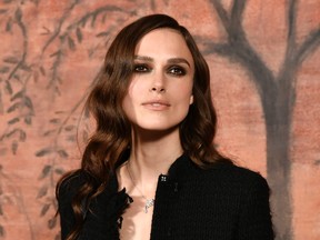 British actress Keira Knightley poses during the photocall before the Chanel Croisiere (Cruise) fashion show on May 3, 2017 at the Grand Palais in Paris. / AFP PHOTO / PHILIPPE LOPEZ (Photo credit should read PHILIPPE LOPEZ/AFP/Getty Images)