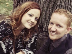 This October 2013 family photo shows Carrie DeKlyen and husband Nick DeKlyen in Grand Rapids, Mich. Carrie DeKlyen sacrificed the chance to prolong her life to give birth to her sixth child. (Michelle Werkema/Courtesy of Sonya Nelson via AP)