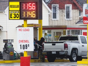 Gas prices across Ontario's Niagara region sit at an average of 115.6 cents per litre fueled in part by the new cap-and-trade fee charged by the Ontario government in this Jan. 3, 2017 file photo. Prices varied from station to station and from city to city. (Julie Jocsak/St. Catharines Standard/Postmedia Network)